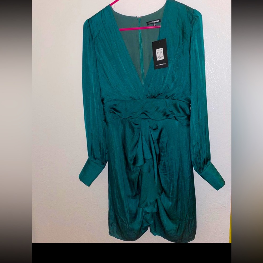 PRETTYLITTLETHING Green long sleeved ruched dress and nude 5in pointed toe heel